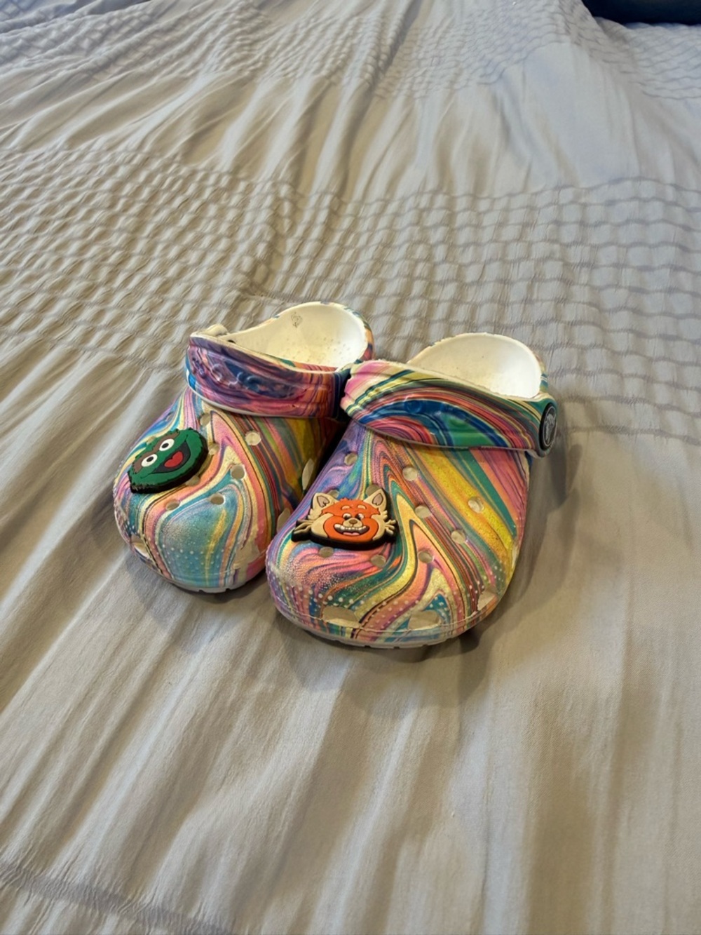 Crocs Toddler C 5 Classic Out of this World II Clogs Rainbow Sandals W Jibbitz